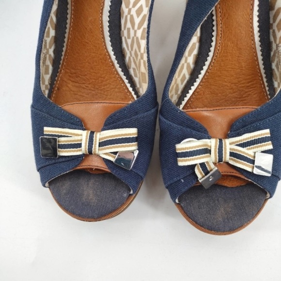 Wedge - Picture 5 of 9